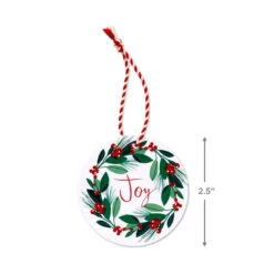 Hallmark 26" Greenery And Berries Christmas Fabric Gift Wrap With Twine And Tag -Cozy Home Accents Deals Store Greenery and Berries Christmas Fabric Gift Wrap With Tag 5XW2087 05