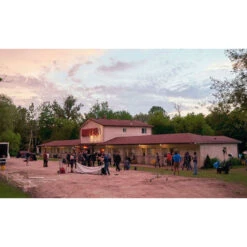 Best Wishes, Warmest Regards: The Story Of Schitt's Creek Book -Cozy Home Accents Deals Store The Story of the TV Series Schitts Creek Book 9780762499502 03